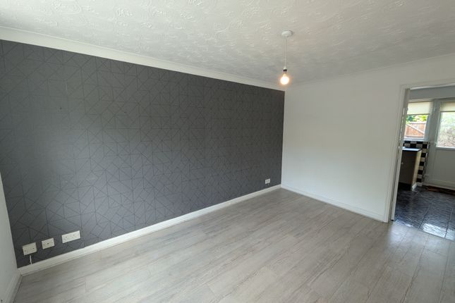 8, Ramson Close, Merseyside, Liverpool photo 3