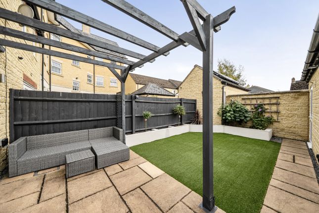 15, Flax Crescent, Oxfordshire photo 4