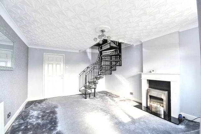 6, Gulliver Close, Bedford photo 4