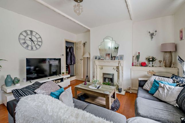 3, Dawson Street, Bradford photo 3