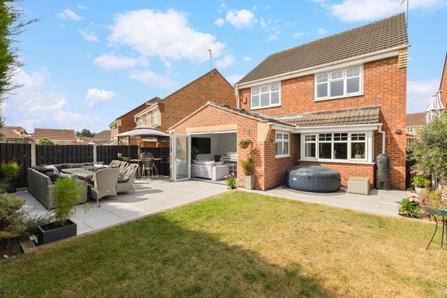 12, Hampshire Close, Pontefract photo 4