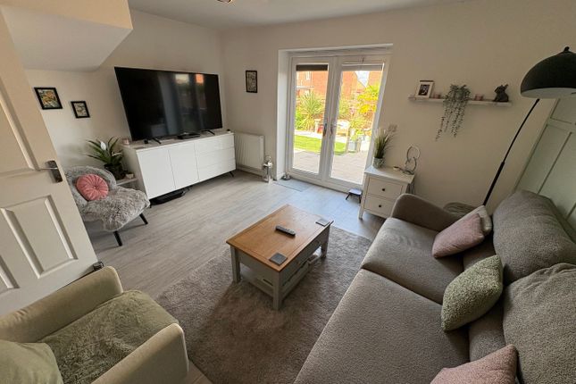 64c, Buxton Crescent, Leicester photo 2
