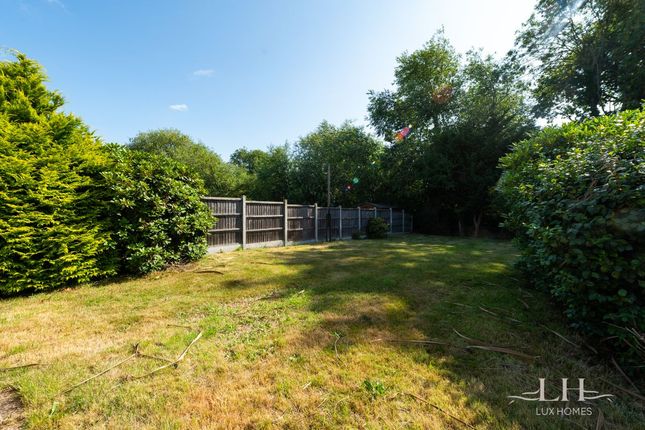 Thumbnail Bungalow for sale in Northumberland Avenue, Hornchurch