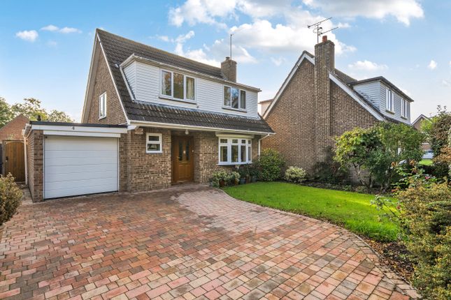 3-bed detached on Robin Close, Wiltshire, £375,000