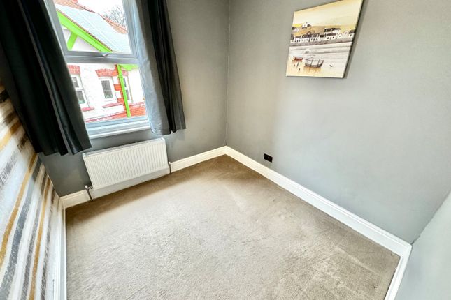 Flat to rent in Devonshire Drive, Scarborough