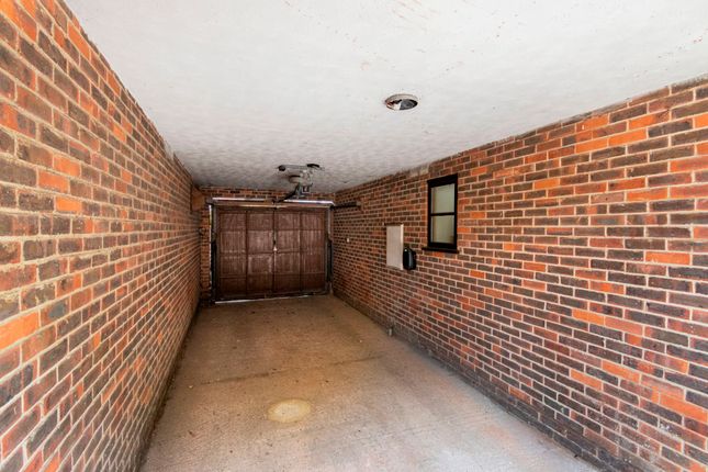 Heating House, Edenbridge photo 4