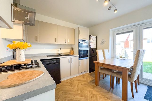 54, Lewis Way, Congleton photo 4