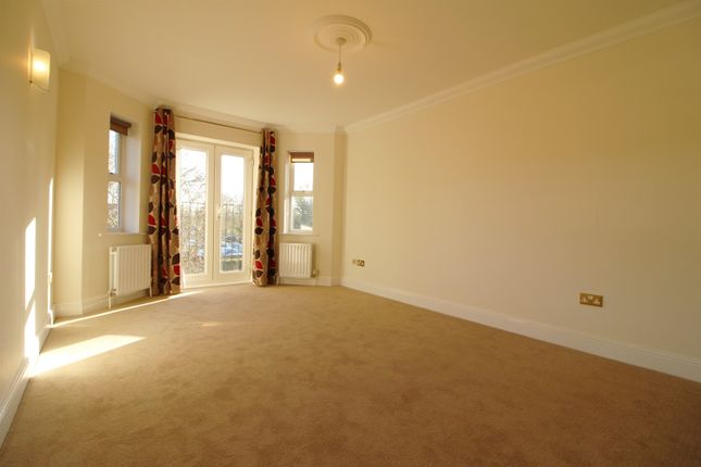 8, Abbotsmead Place, Wolsey Road, Reading photo 2