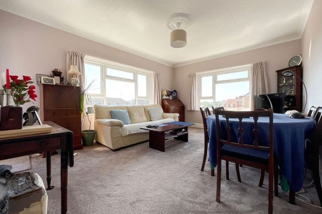 7 Lowdale Court Weydale Avenue, Scarborough photo 2