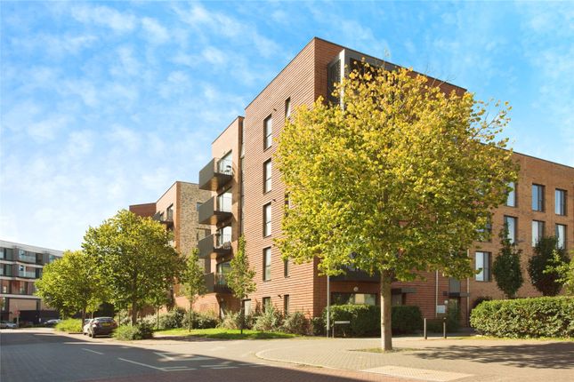 Thumbnail Flat for sale in Henty Close, Trumpington, Cambridge, Cambridgeshire