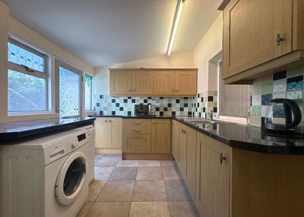 29 Duke Street, Abertillery photo 4