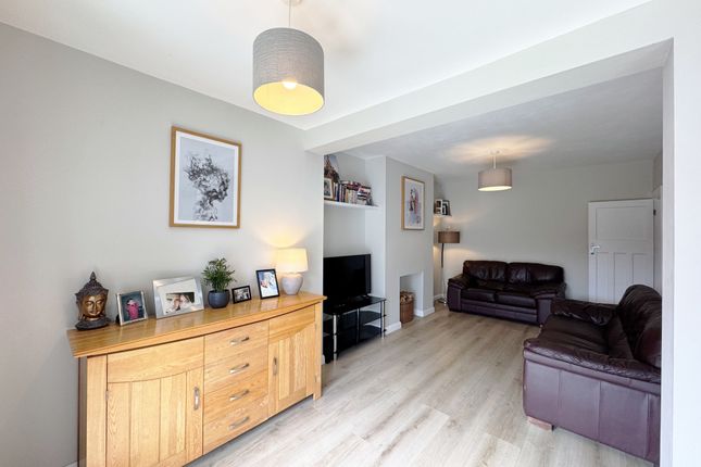 14, Church Lane, Bromley photo 4
