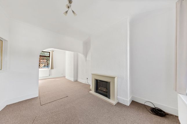 18 Pinewood Avenue, Warrington photo 3