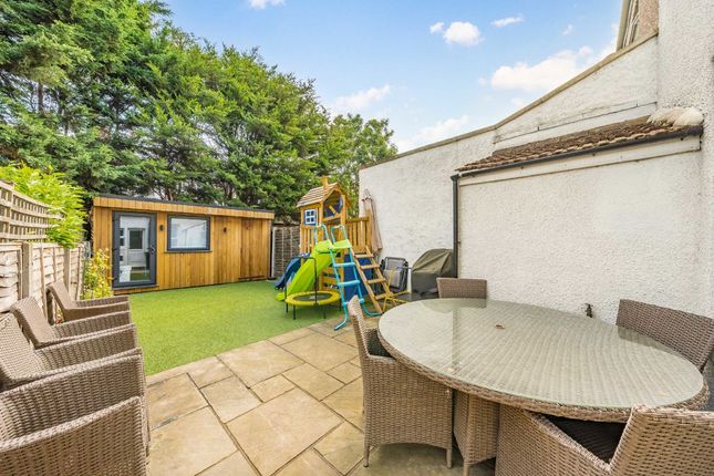 40, Fallsbrook Road, London photo 4