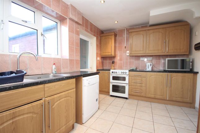3, Stoughton Road, Surrey photo 2