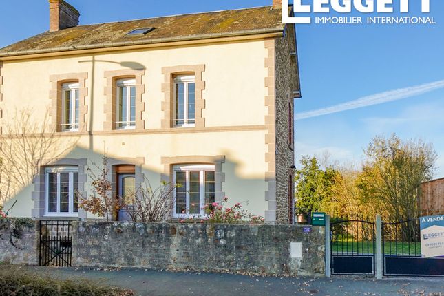 Thumbnail Villa for sale in Chantrigné, Mayenne, Pays De La Loire