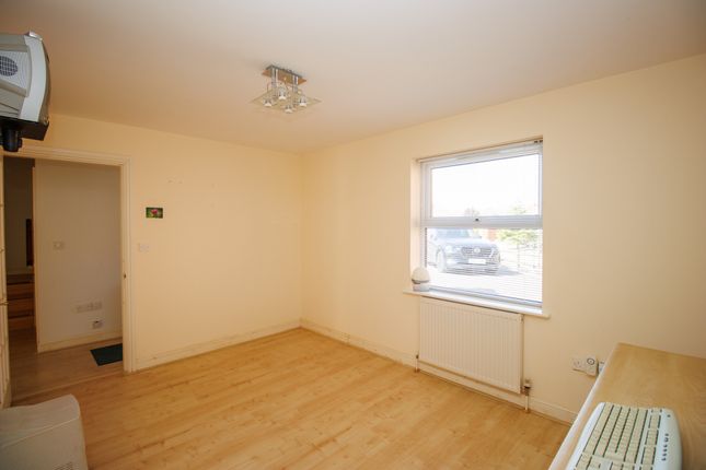 18, Gap Crescent, Filey photo 4