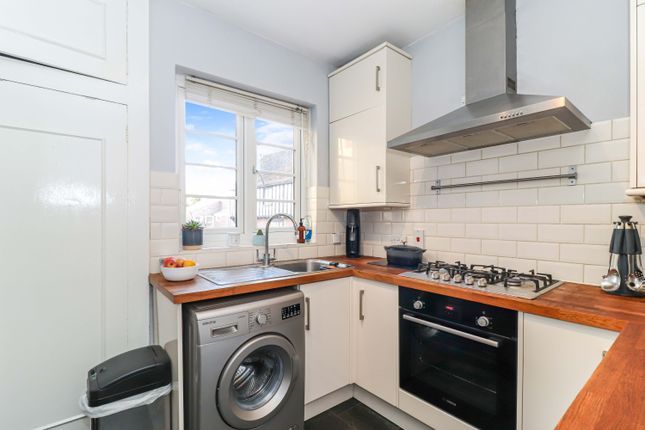 Maisonette for sale in Holywell Hill, St.Albans