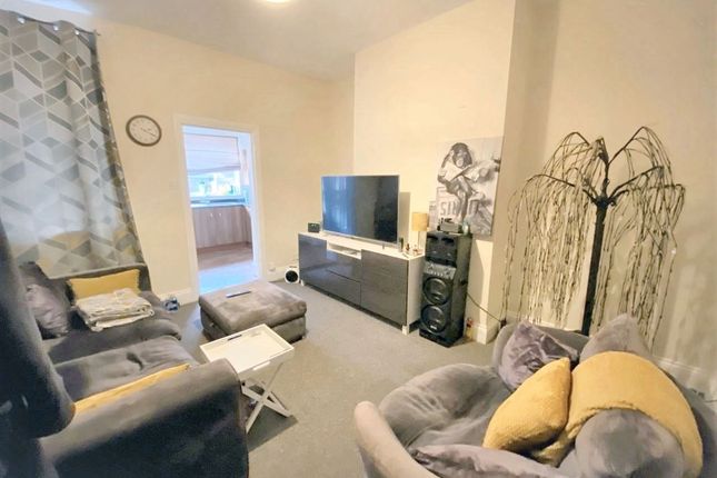 58, Holly Avenue, Wallsend photo 2