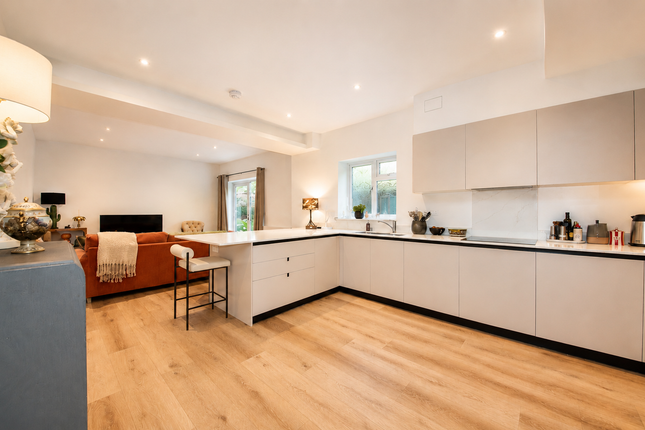 3 Highclere, Kings Road, Ascot photo 4