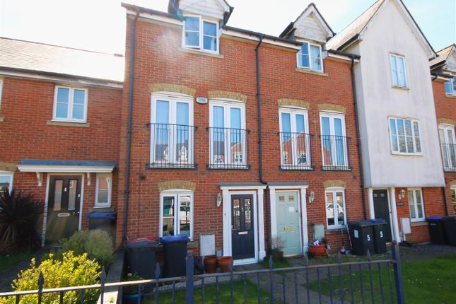 3-bed house on 6, Godfrey Gardens, Canterbury, £350,000