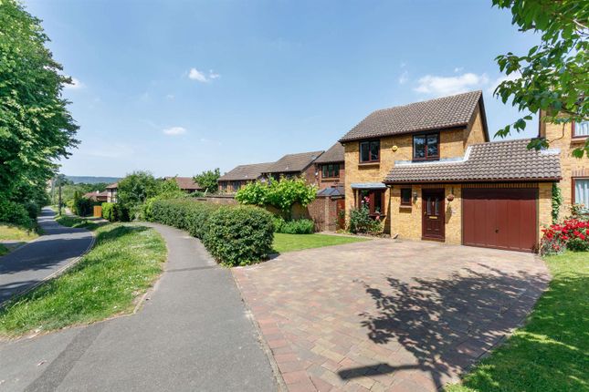 Thumbnail Property for sale in Rectory Lane North, Leybourne
