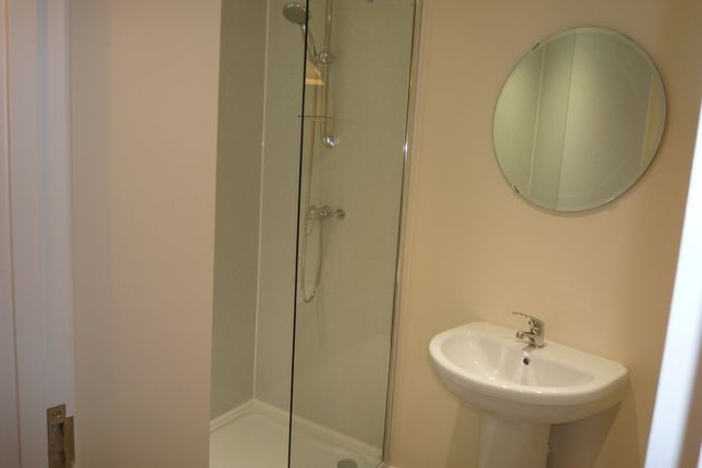 Flat 1 White Hart Cottage, Stone Cross, Penkridge, Staffs photo 4
