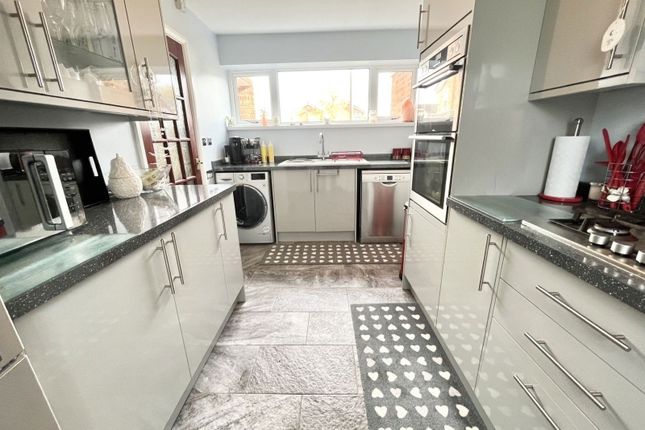 1, Channon Drive, Brierley Hill photo 3