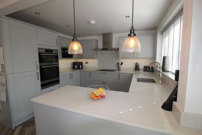 6, Avebury Close, Bolton photo 4