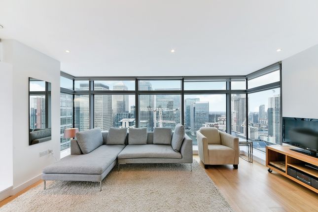 Flat 3203 East Tower,, Pan Peninsula, Canary Wharf photo 3