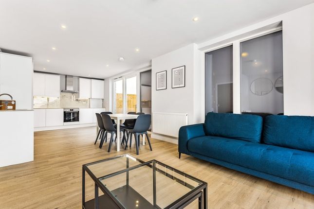 6 Wells Walk,, Woodgrange Road, London photo 2