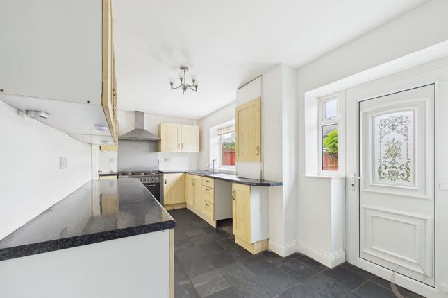 8 Canon Grove, Jarrow photo 5