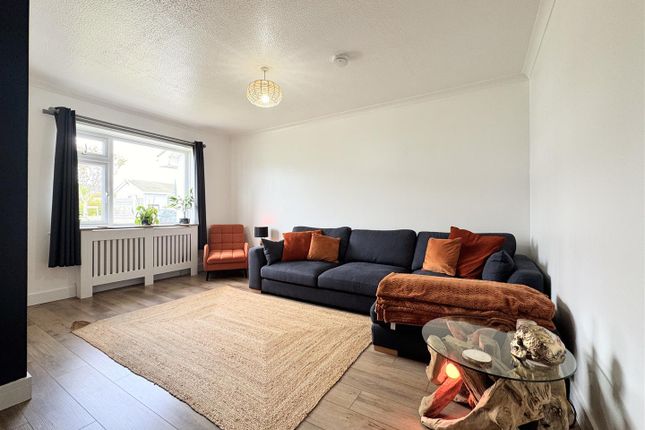 3, Pentire Green, Newquay photo 3