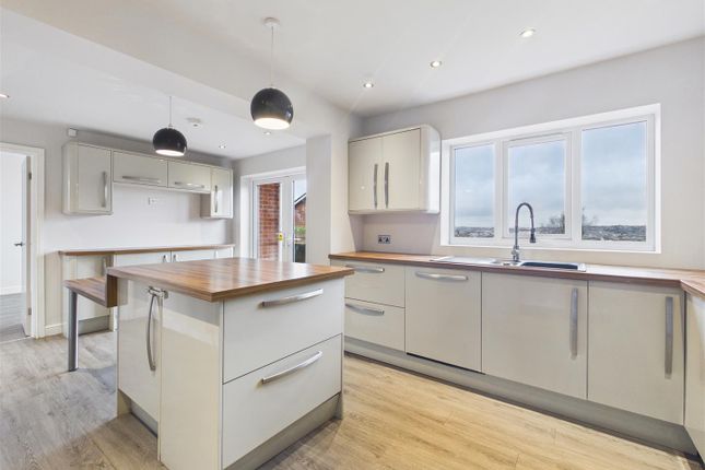 26, Salisbury Road, Dronfield photo 3