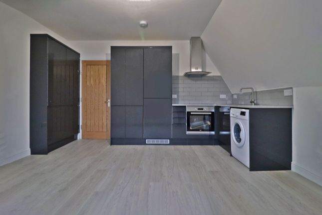 Flat to rent in Conduit Road, Bedford