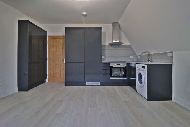 Thumbnail Flat to rent in Conduit Road, Bedford