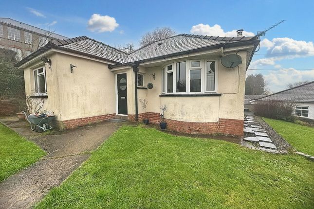 12, School Road, Maesteg photo 2