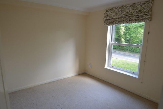 3 Lammas Court, Old Station Way, Godalming photo 4