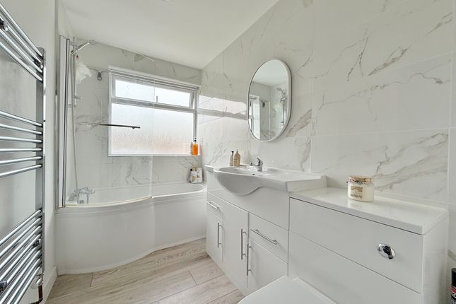 3, Oakapple Gardens, Portsmouth photo 4