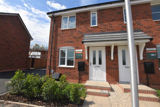 2 bed property to rent in Westcott Way, Pershore WR10