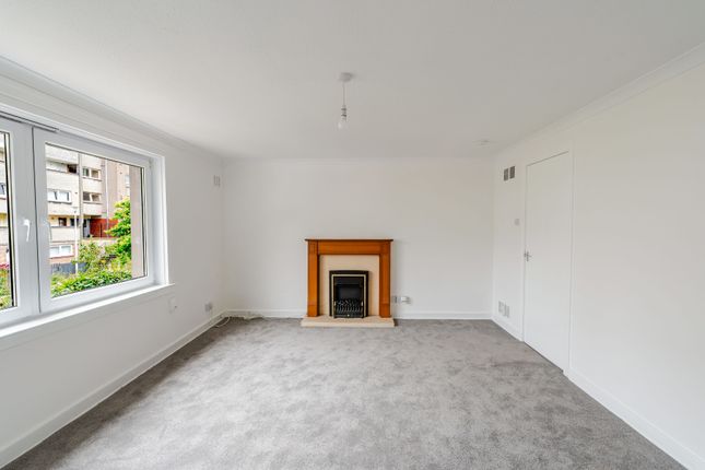 18/7, Northfield Drive, Edinburgh photo 2