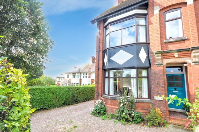 The Rowans, 142, Oulton Road, Stone photo 2