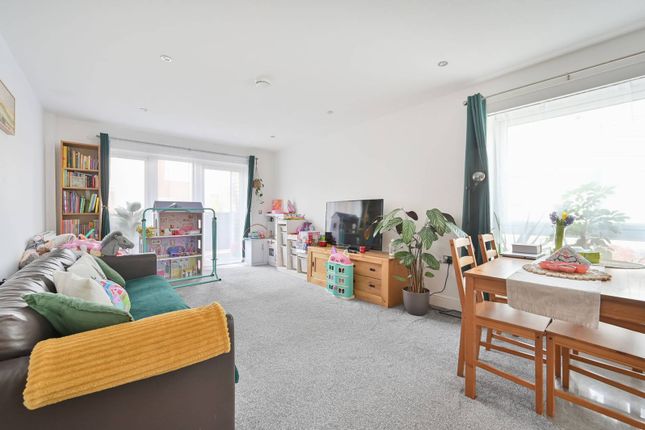 Osprey Lane, South Harrow photo 3