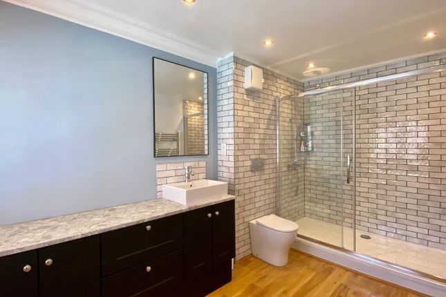 En Suite Shower Room