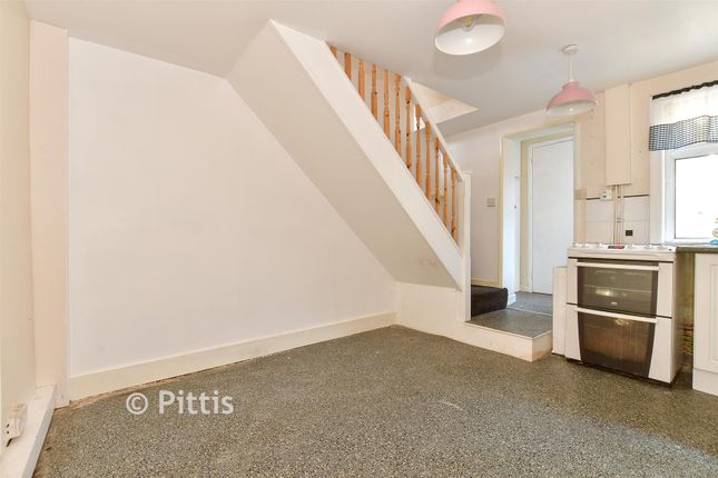 40, Albert Street, Cowes photo 2