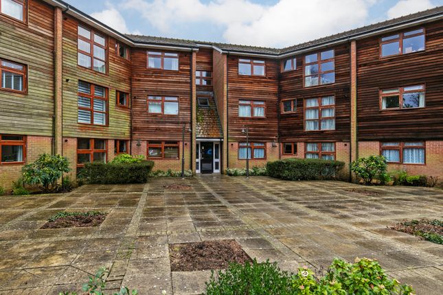 Flat for sale in Compton, Winchester