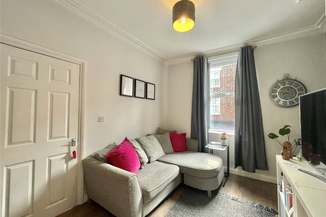17, Salisbury Street, Cheshire photo 3