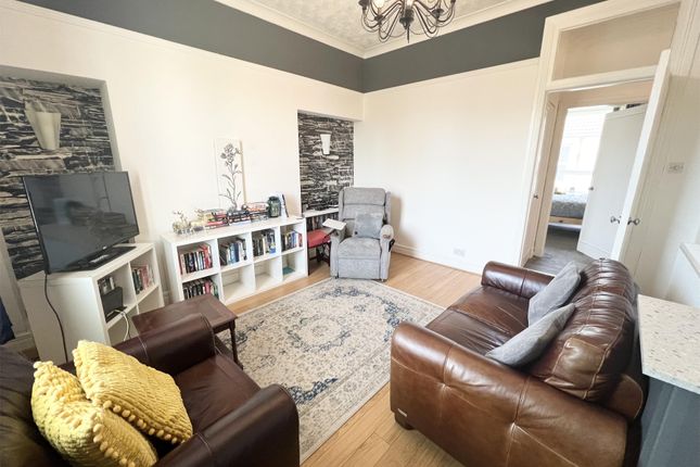 Flat 3 4, Galloway Place, Saltcoats photo 4