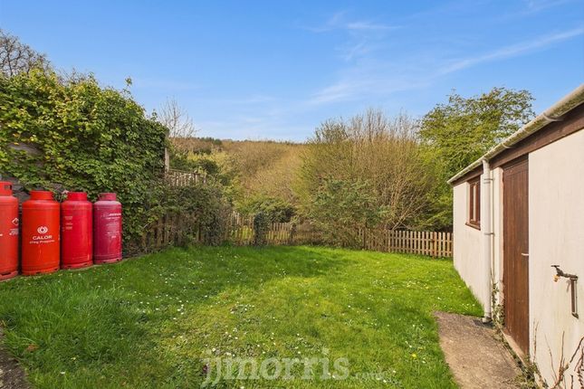 17 The Moorings, Cardigan photo 3