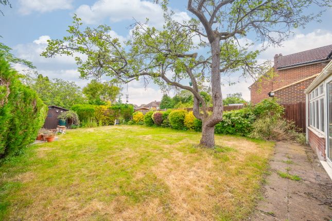 73, Green Lane, Shepperton photo 4
